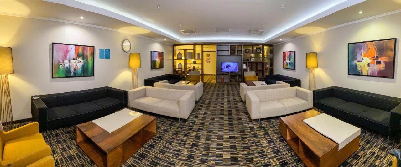 Otel Ostimpark Business 2*